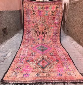 Nydelige vintage-tepper ligger nå til salgs i nettbutikken.