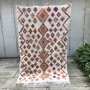 Delikat fillerye fra Marokko o duse farger.