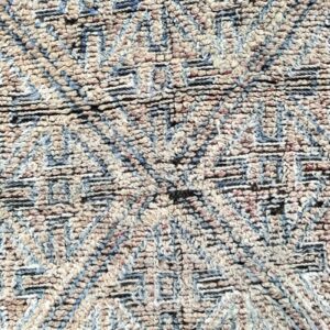 Vintage gulvteppe i ren ull. Håndknyttet i Marokko. Nå nedsatt